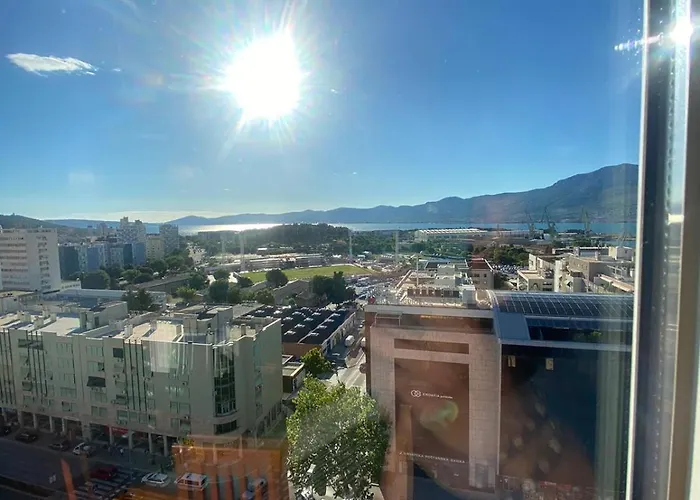 Step 2 Sky Διαμέρισμα *